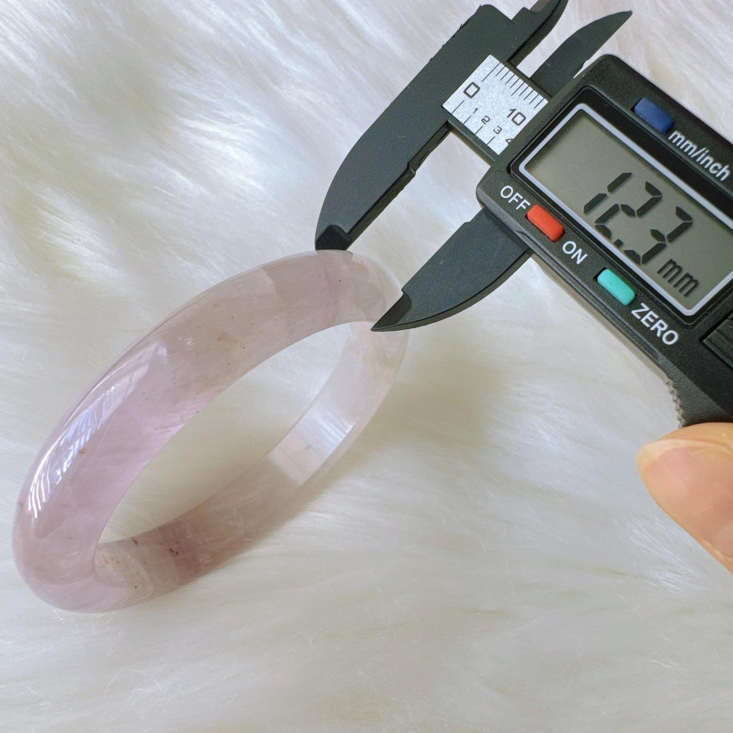 Dreamveil – Elegant Purple Gem Amethyst Bangle Bracelet