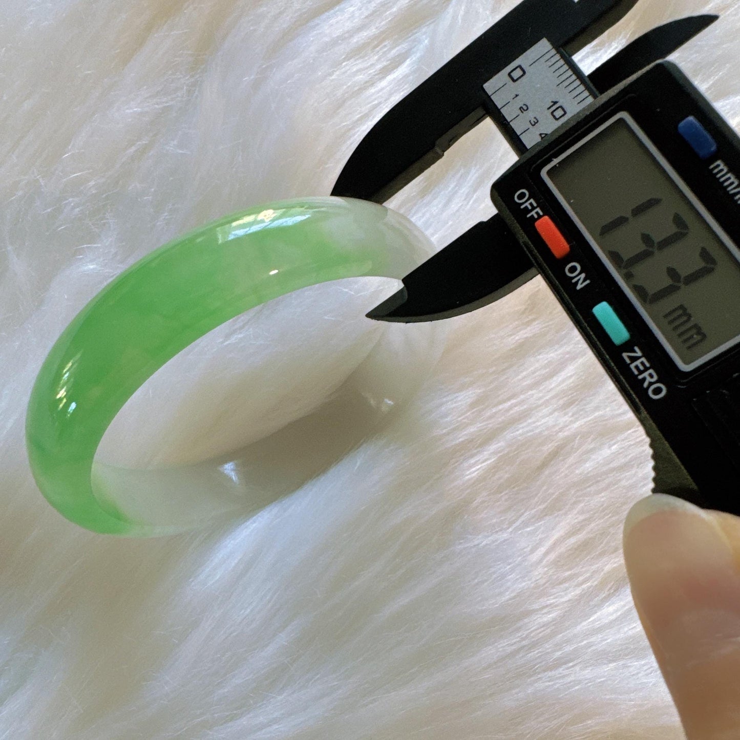 Earthveil - Light Green and White Burma Jade Jadeite Bangle