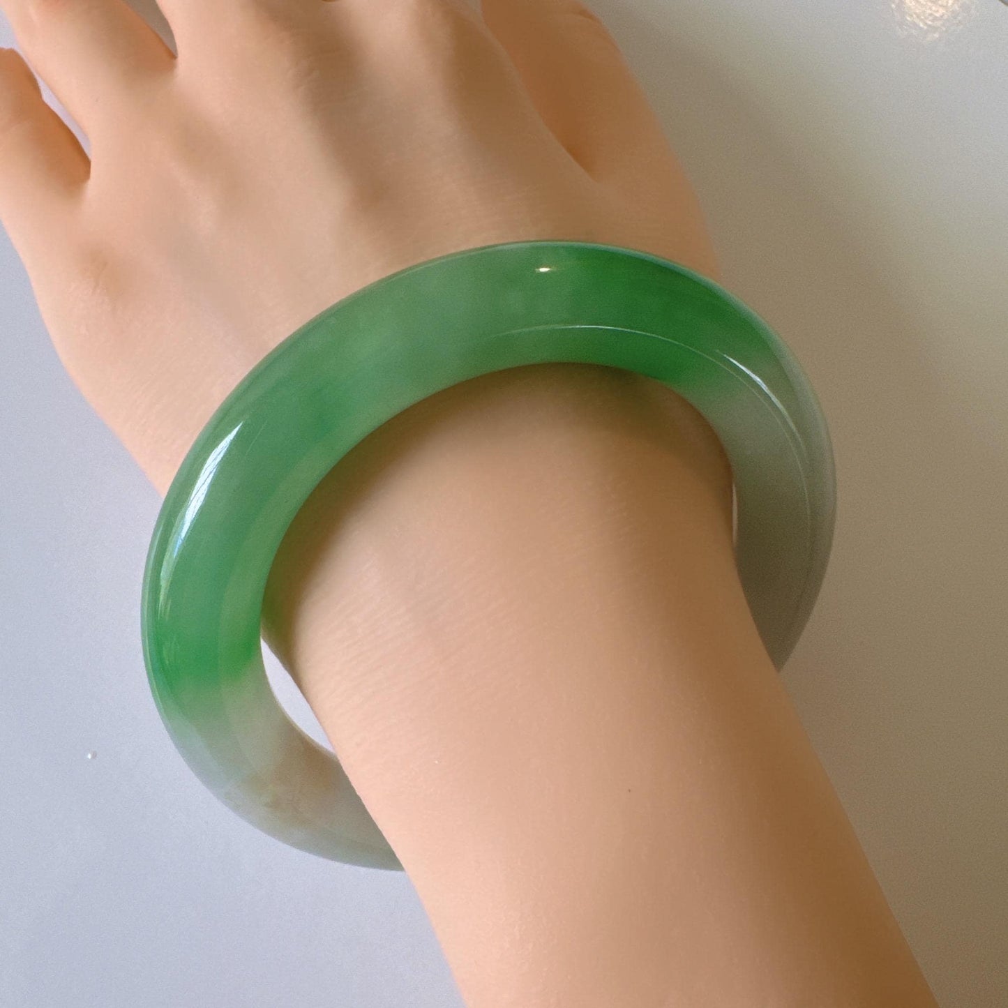 Earthveil - Round Shaped Icy Green and White Burma Jade Bangle Bracelet