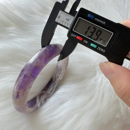 Dreamveil – Delicate Touch of Purple Elegance Amethyst Gemstone Bangle