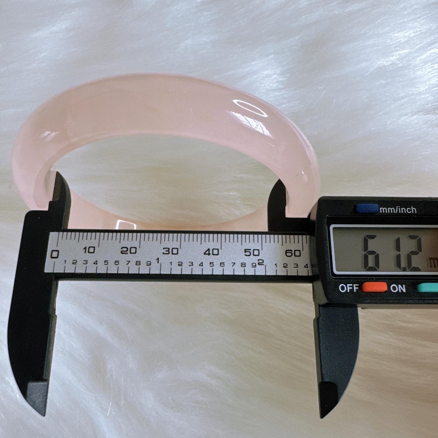 Heartglow - Aura Rose Quartz Bangle, Pink Crystal Quartz Gemstone Bangle