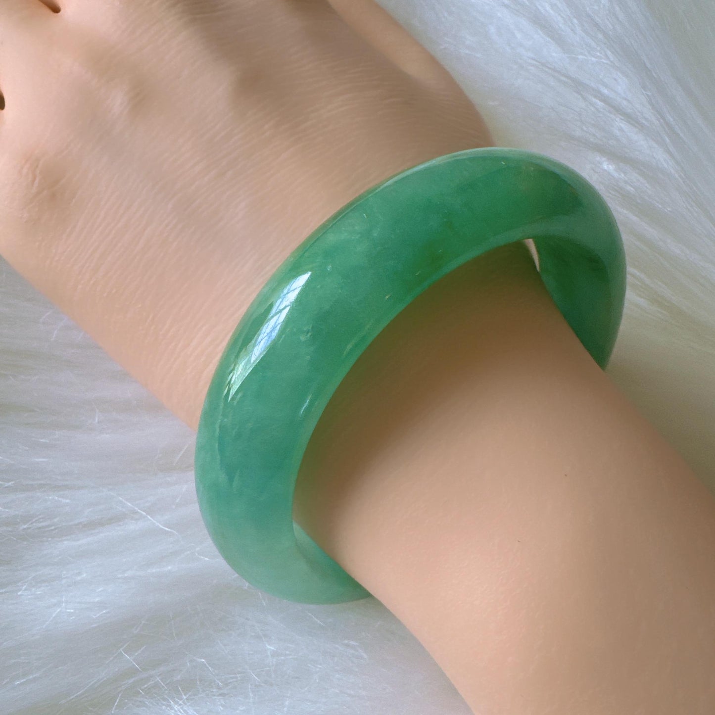 Earthveil - Spinach Green Wide Burma Jade Bangle Bracelet