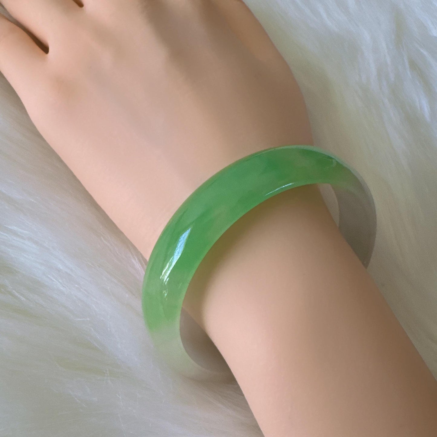 Earthveil - Light Green and White Burma Jade Jadeite Bangle