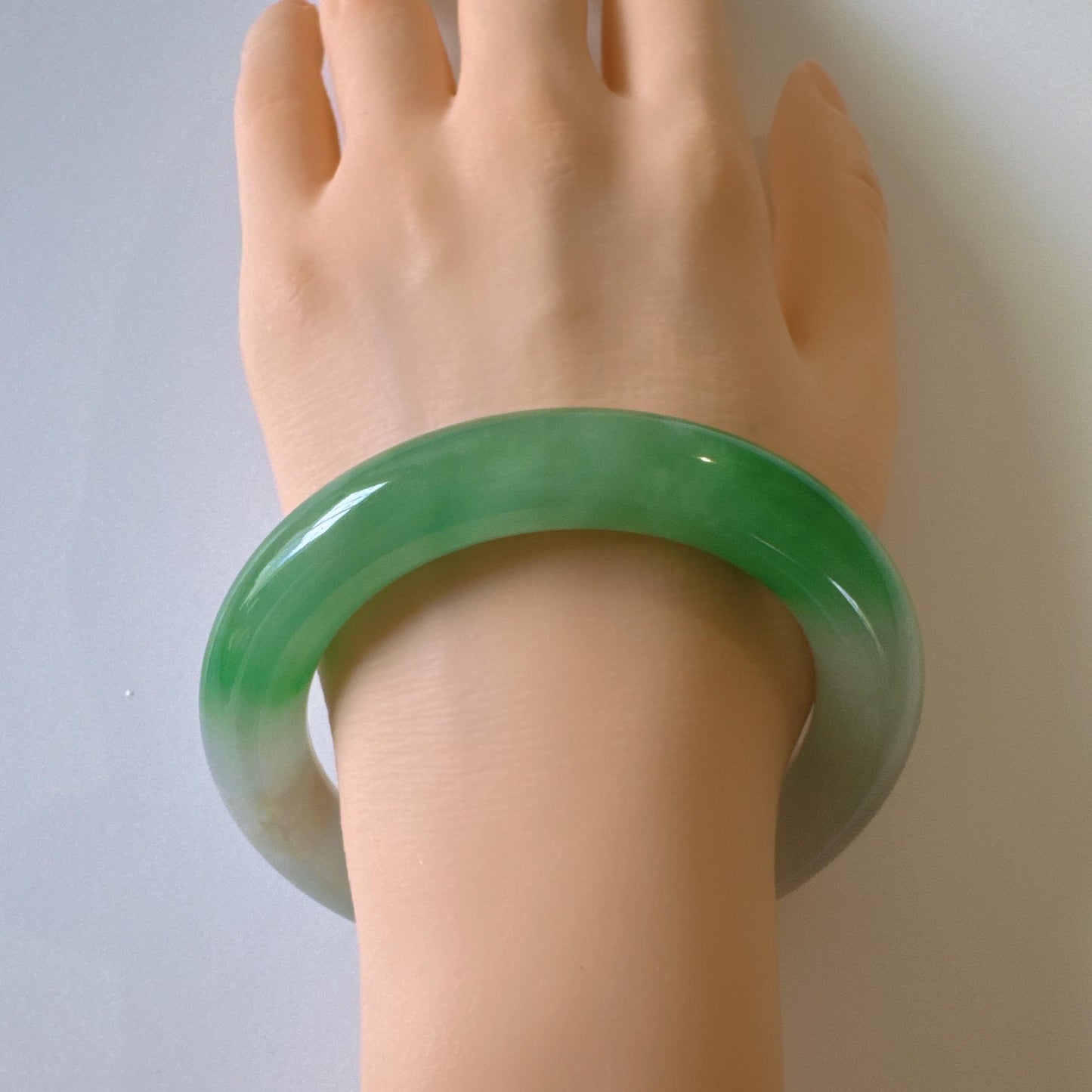 Earthveil - Round Shaped Icy Green and White Burma Jade Bangle Bracelet