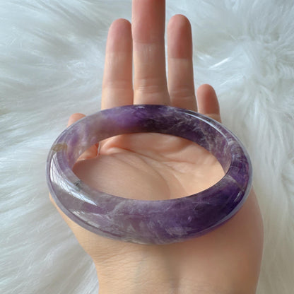Dreamveil – Sweet Purple Amethyst Gemstone Bangle