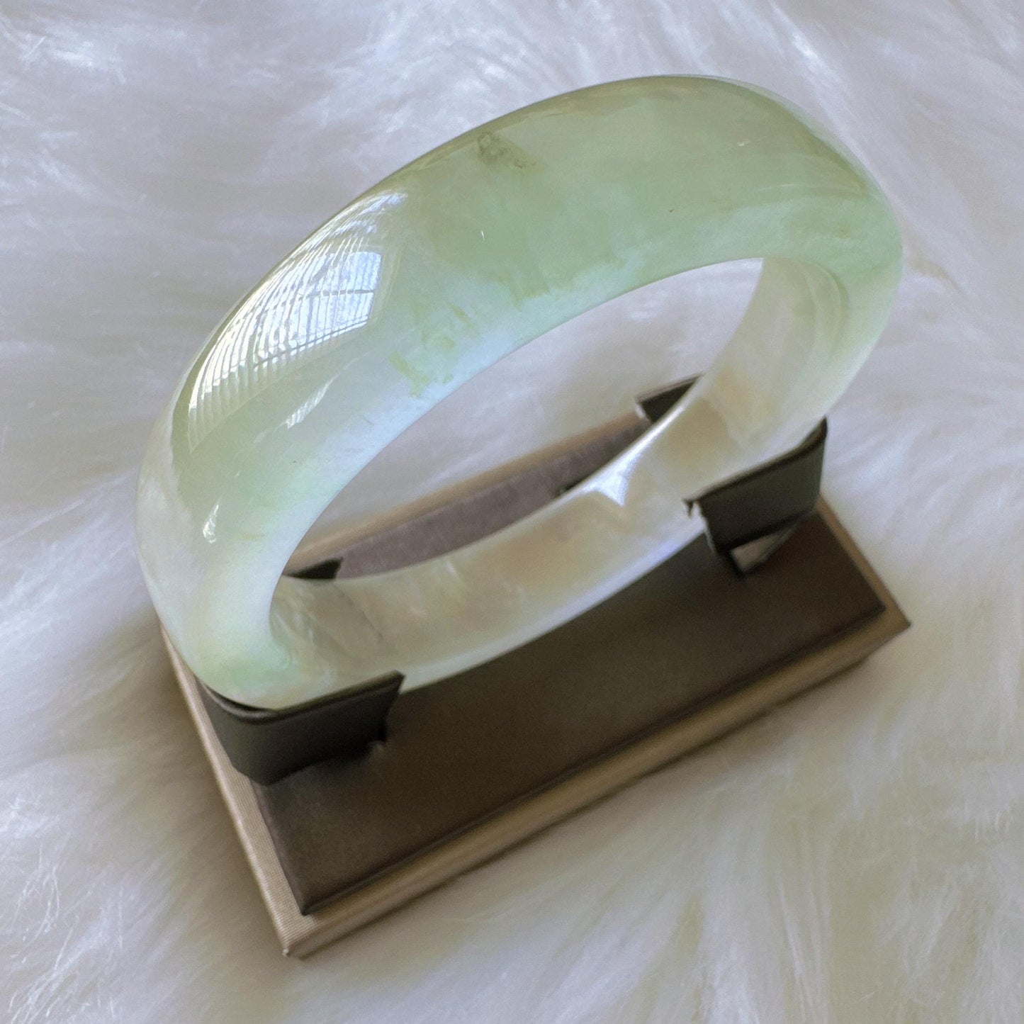 Earthveil - Earthveil – Square-Cut Jade Bracelet