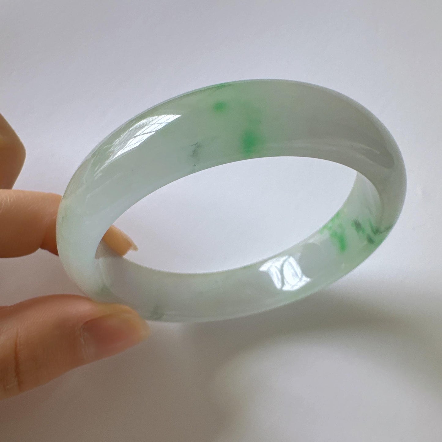 Earthveil - Timeless Light Green Burma Jade Bangle Bracelet