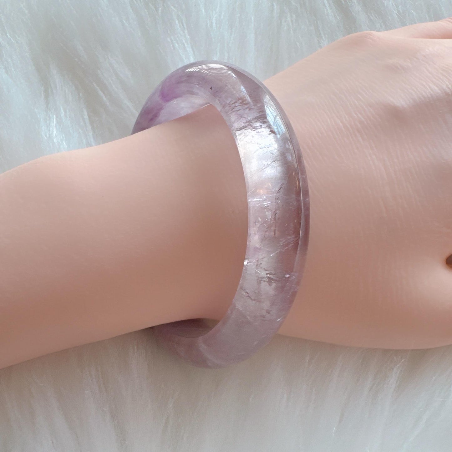 Dreamveil – Gentle Glow Amethyst Bangle Bracelet, Light Purple Amethyst Bracelet, Lavender Quartz Bangle