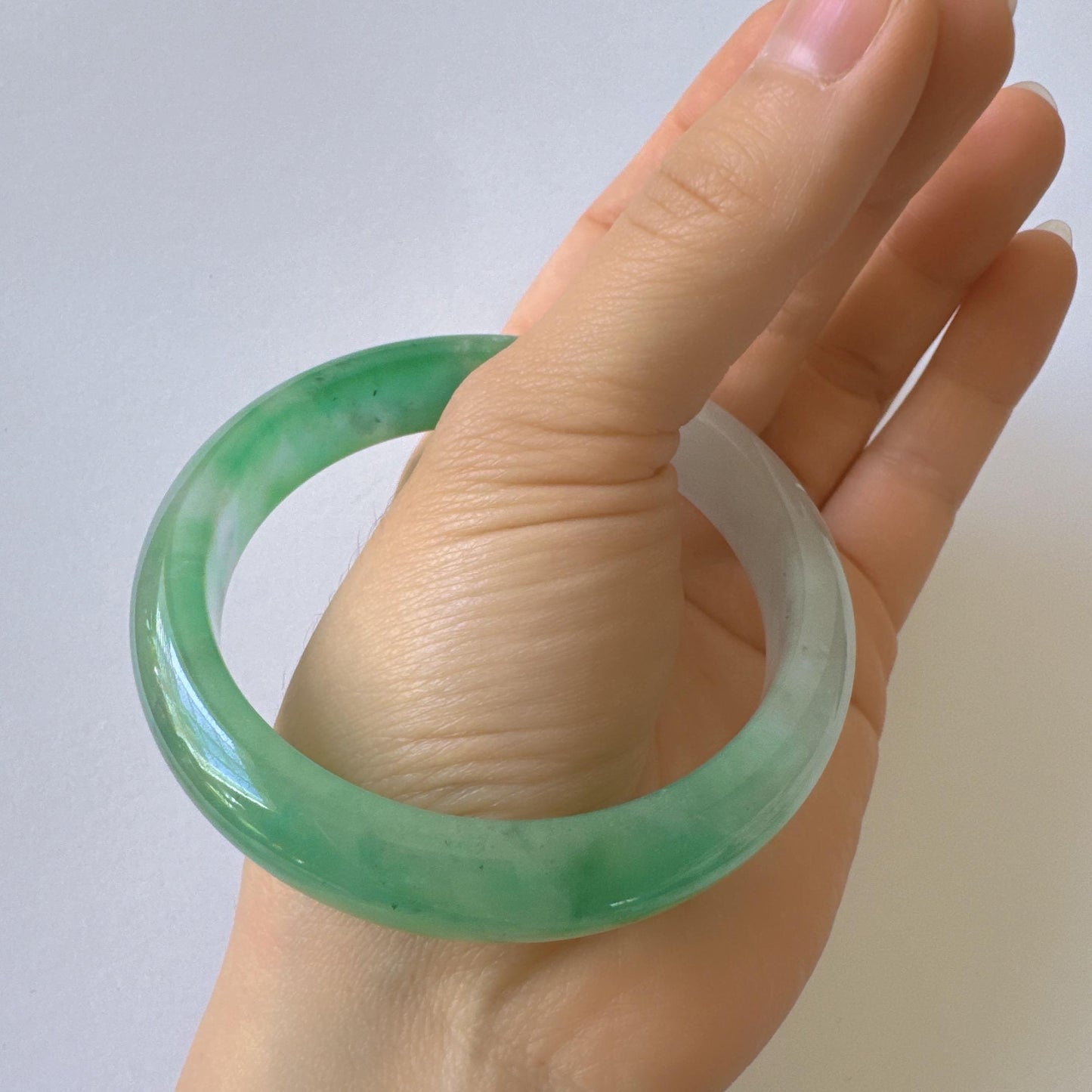 Earthveil - Classic Green Burma Jade Jadeite Bangle