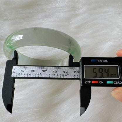 Earthveil - Timeless Light Green Burma Jade Bangle Bracelet