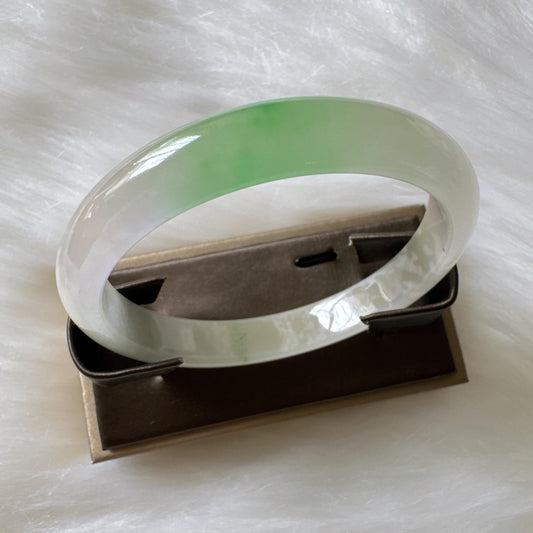 Earthveil - Slim Icy Green and White Burma Jade Jadeite Bangle