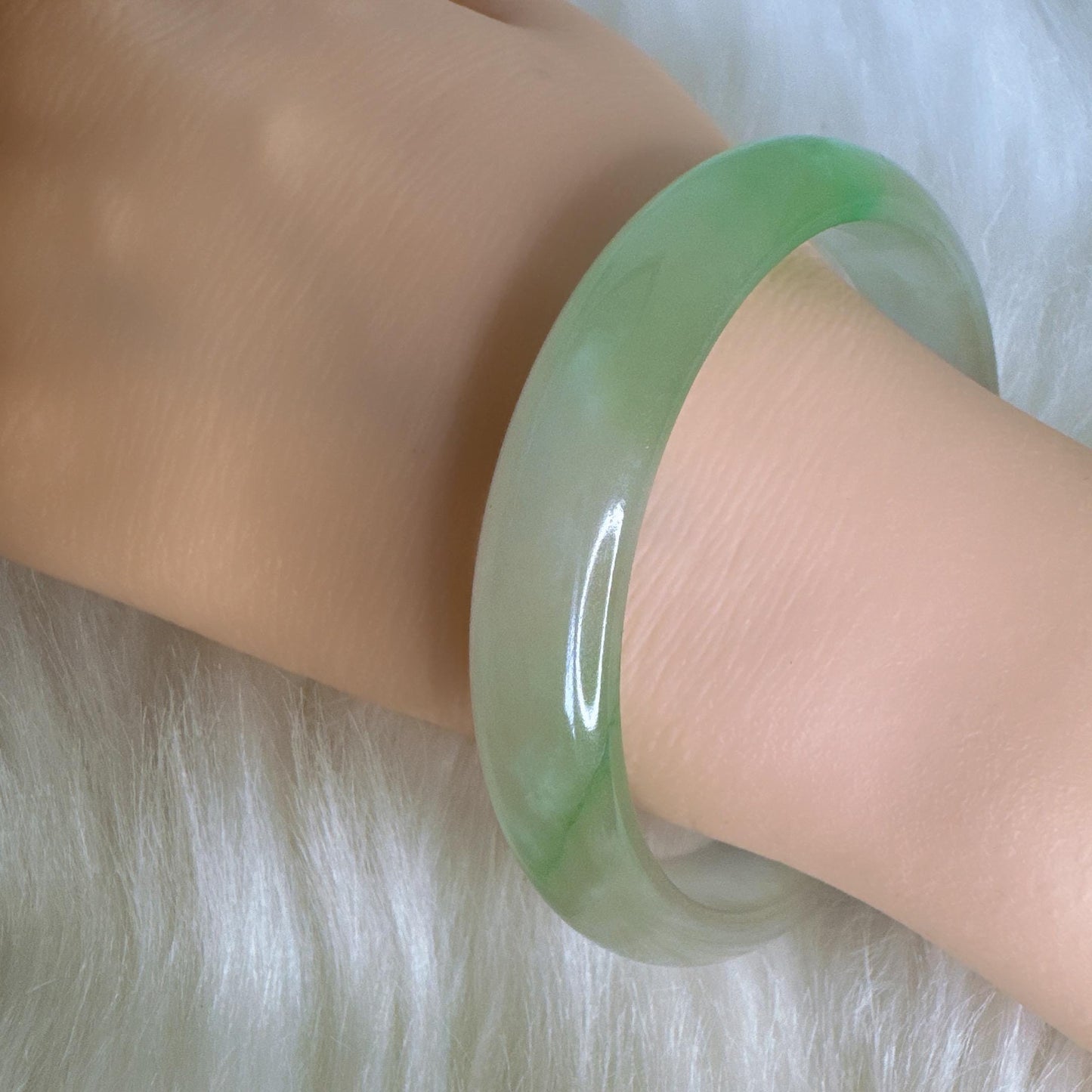 Earthveil - Timeless Light Green and White Burma Jade Jadeite Bangle