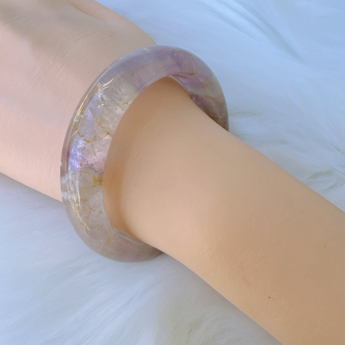 Dreamveil – Natural Amethyst Healing Bangle