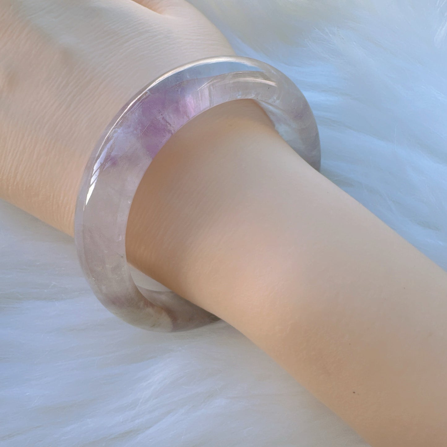 Dreamveil – Lavender Amethyst Stone Bracelet