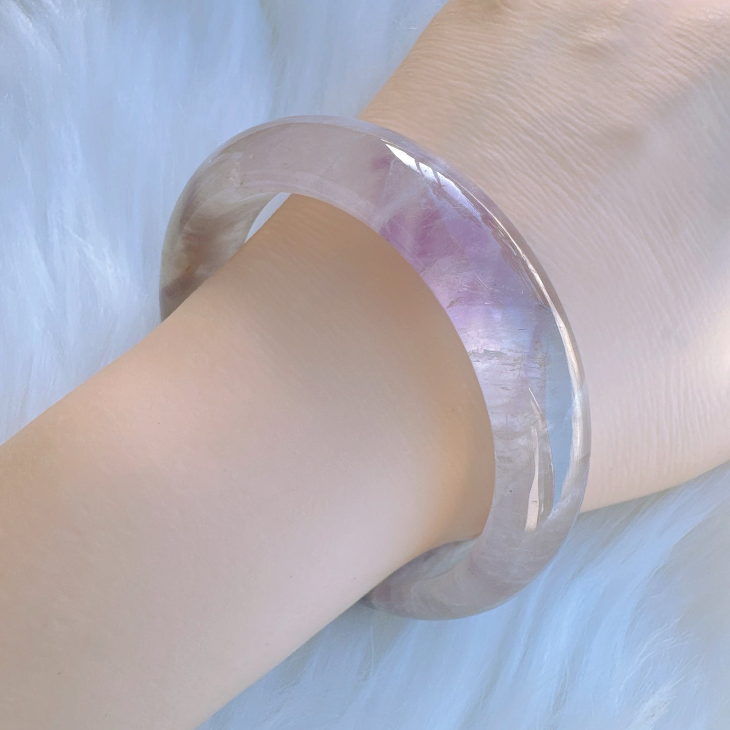 Dreamveil – Lavender Amethyst Stone Bracelet