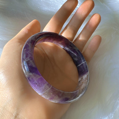 Dreamveil – Radiant Purple Tone Amethyst Gemstone Bangle