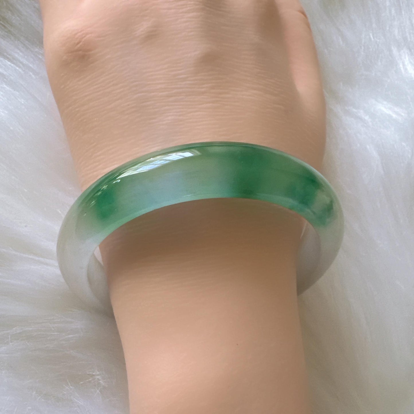 Earthveil - Elegant Green and White Burma Jade Jadeite Bangle