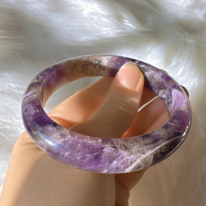 Dreamveil – Radiant Purple Tone Amethyst Gemstone Bangle