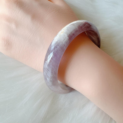 Dreamveil – Minimalist Amethyst Bangle Bracelet, Light Purple Amethyst Bracelet