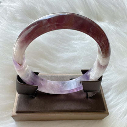 Dreamveil – Peaceful Purple Glow Amethyst Gemstone Bangle