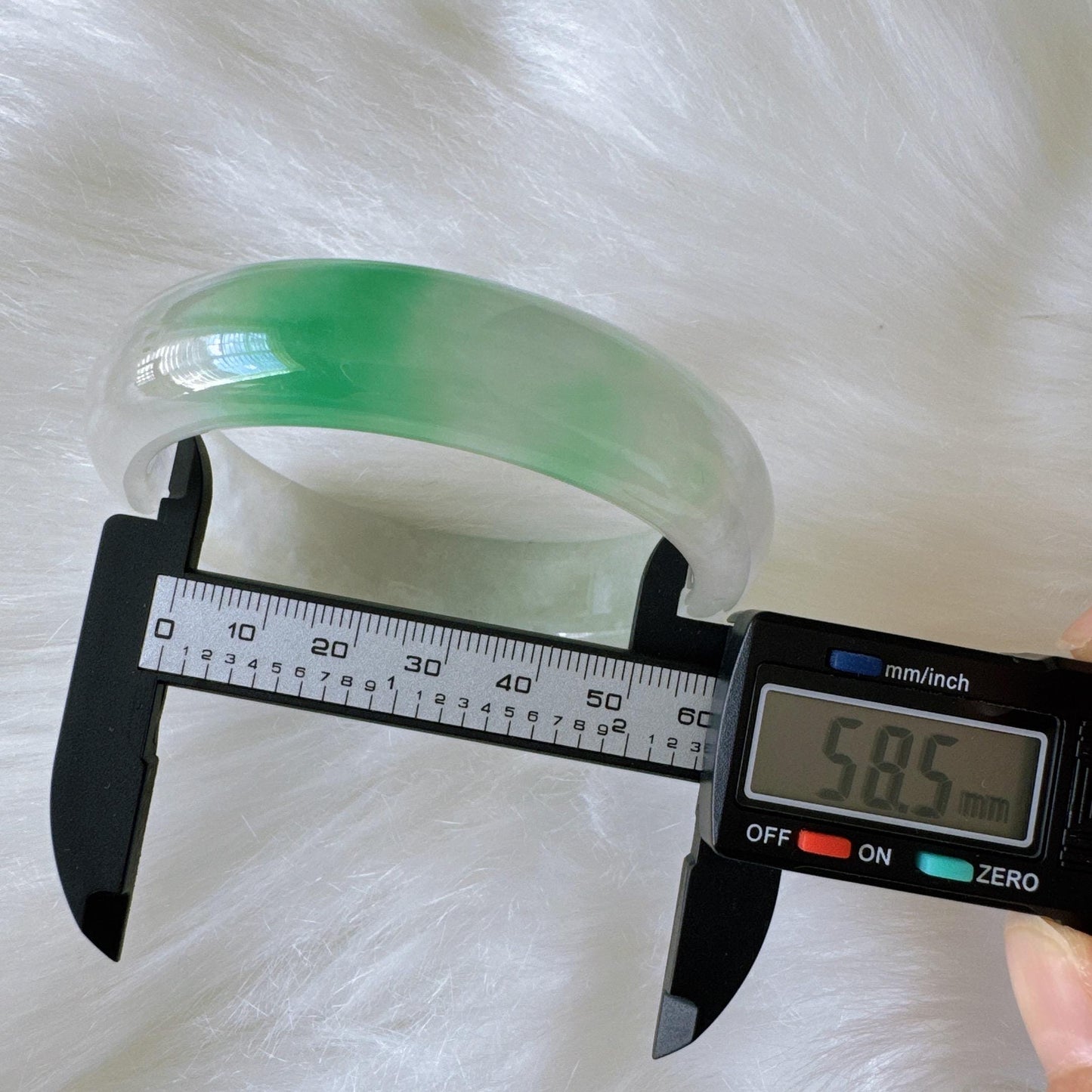 Earthveil - Green and White Burma Jade Jadeite Bangle