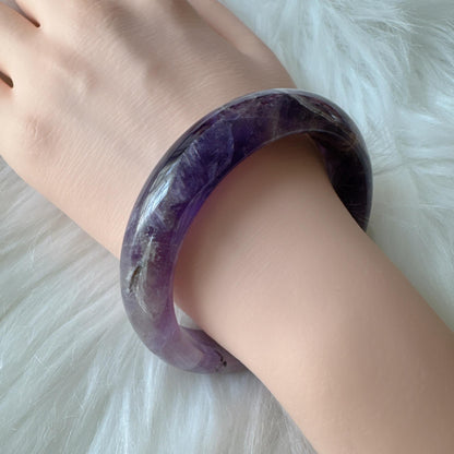 Dreamveil – Sweet Purple Amethyst Gemstone Bangle
