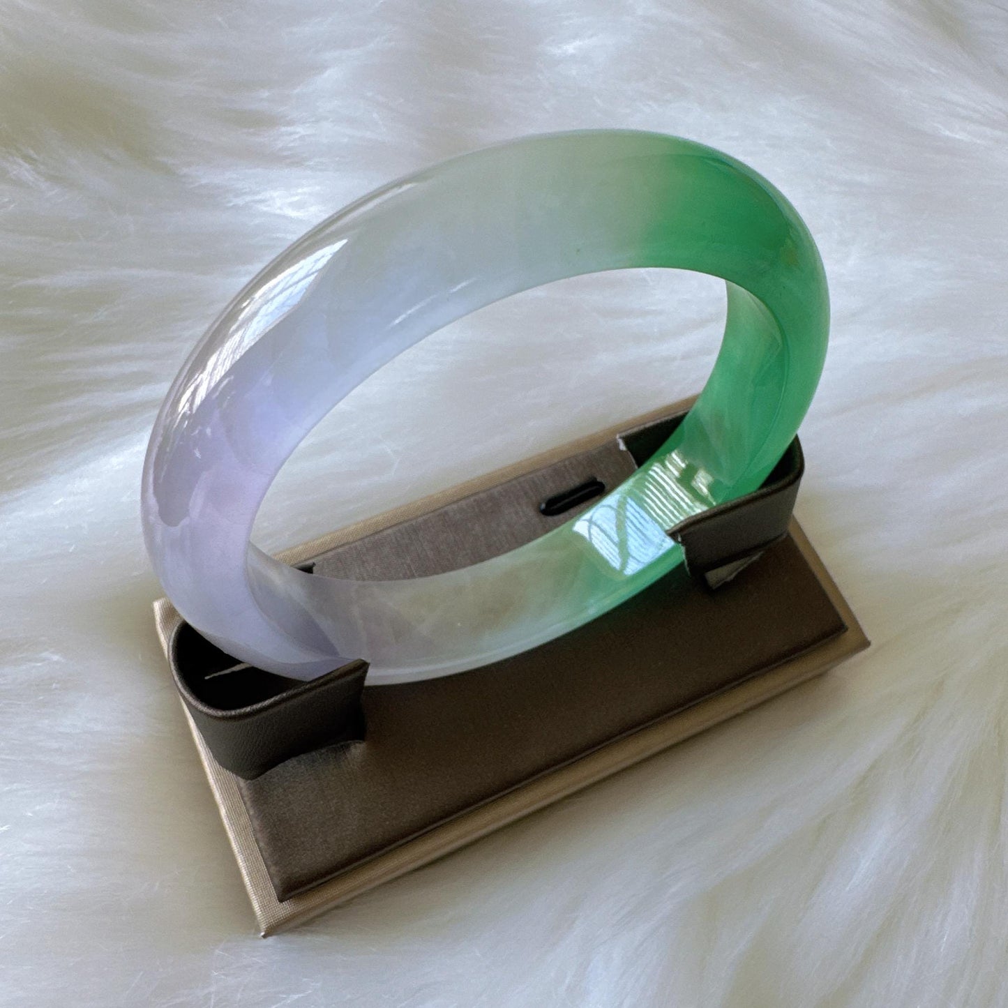 Earthveil - Lavender Green Burma Jade Bangle Bracelet