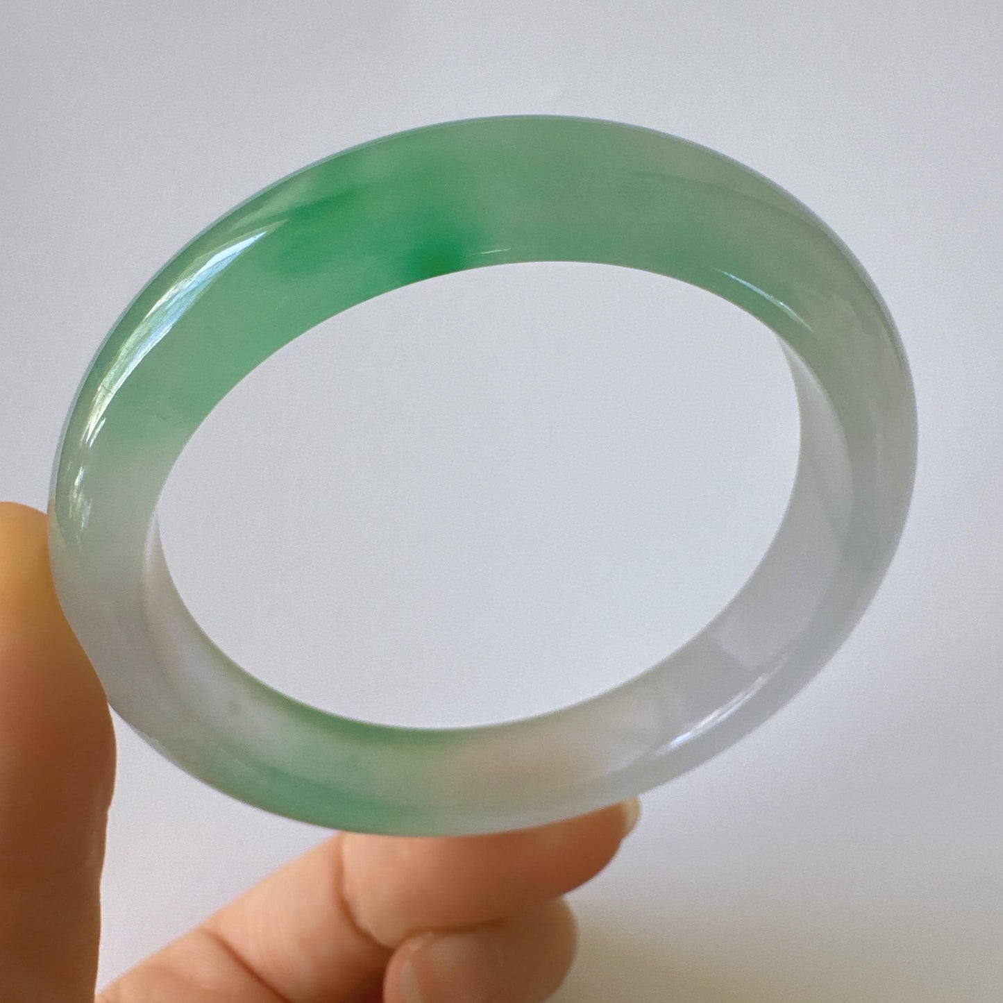 Earthveil - Polished Green and White Jade Jadeite Bangle