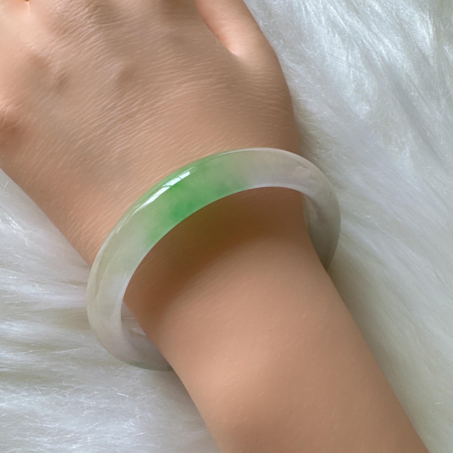 Earthveil - Slim Icy Green and White Burma Jade Jadeite Bangle