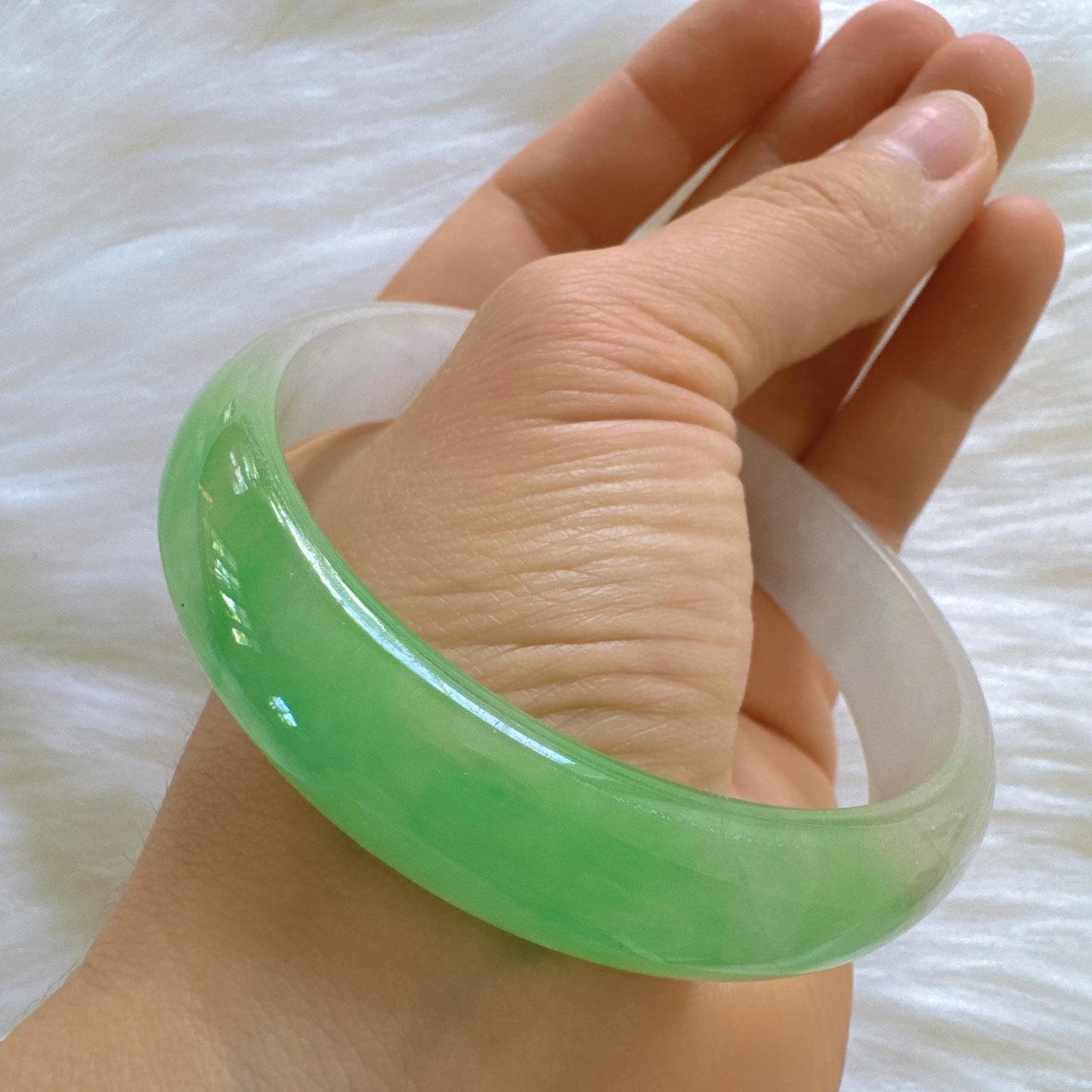 Earthveil - Light Green and White Burma Jade Jadeite Bangle