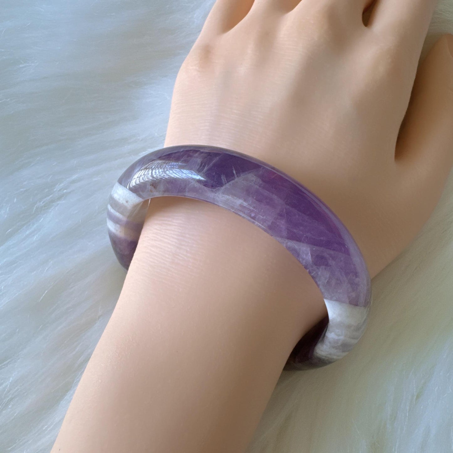 Dreamveil – Lavender Amethyst Gemstone Bangle, Purple Crystal Quartz Gemstone Bangle