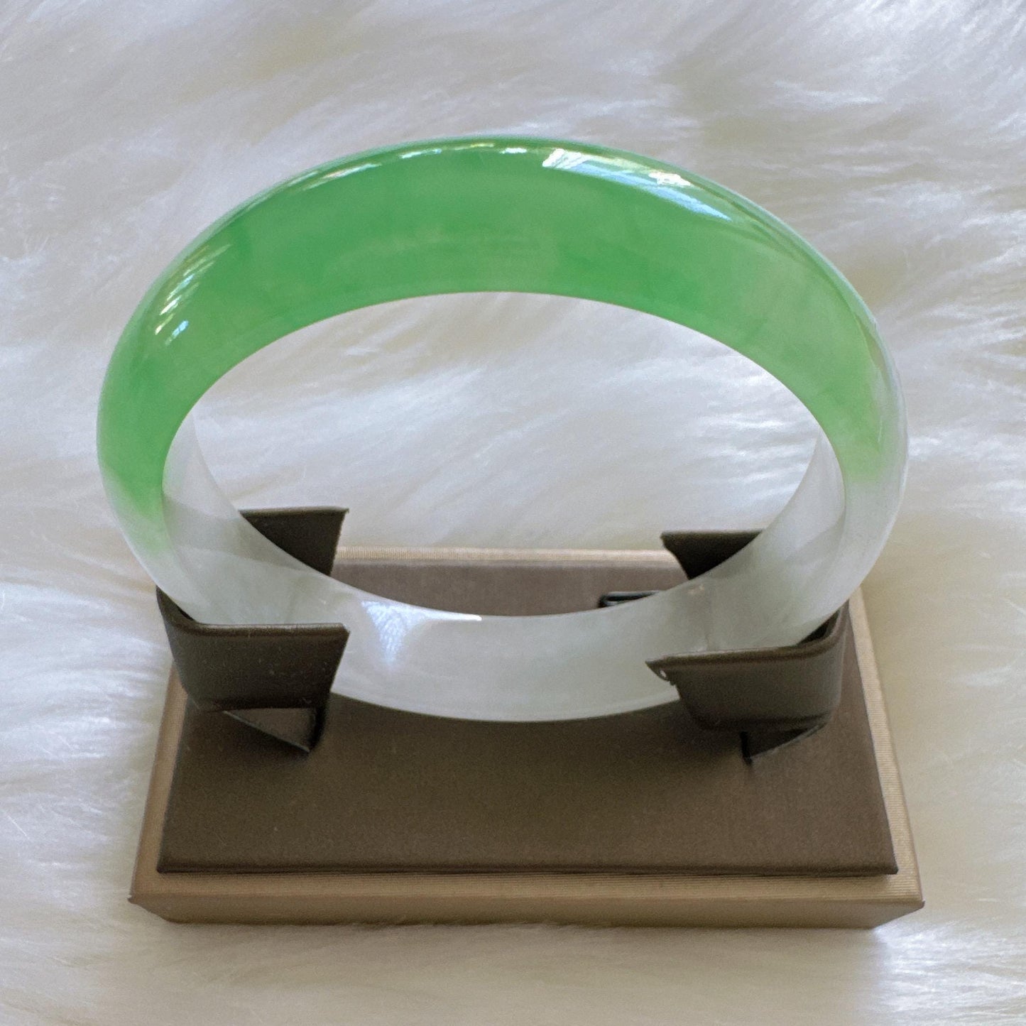 Earthveil - Light Green and White Burma Jade Jadeite Bangle